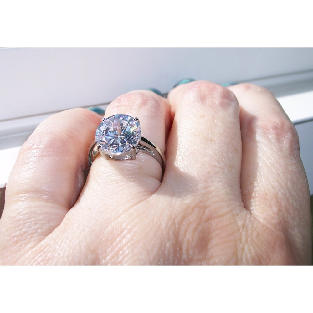 Round Cut Solitaire Ring Cubic Zirconia Stainless Steel Women's - Picture 6 of 16